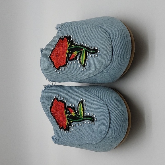 1143- Yoki Women's Mules Denim Size 8 NWT - Picture 3 of 10